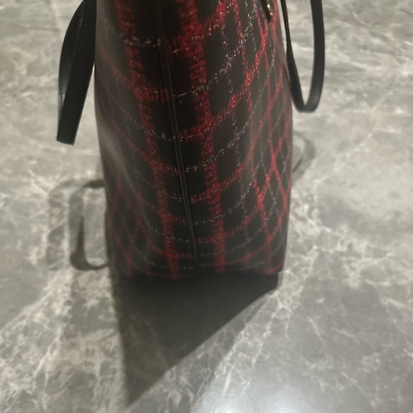 INC International Concepts Lightweight Quality Checkered Handbag - Picture 3 of 8